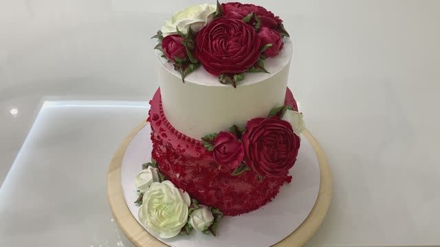 Торт с РУБИНАМИ на ЮБИЛЕЙ! Как украсить двухъярусный торт! смотреть онлайн