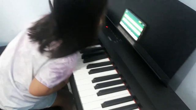 How to play piano || 'Empty Notes' by 3 year old Jui смотреть онлайн