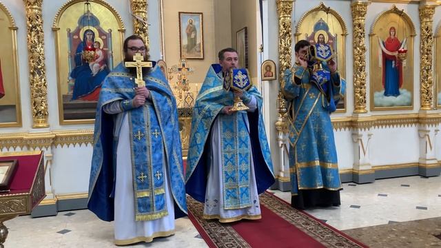 Литургия в праздник Благовещения Пресвятой Богородице смотреть онлайн