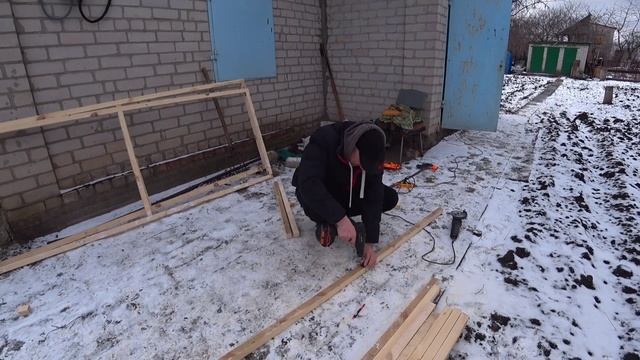 Делаем новый вольер для кур!!! смотреть онлайн