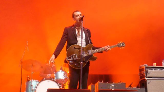 Miles Kane - Don't Let It Get You Down [Live at Paaspop Festival, Schijndel - 15-04-2022] смотреть онлайн