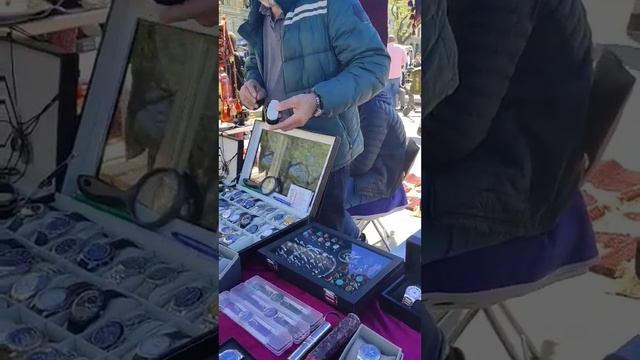 Барахолка в Берне, Швейцария смотреть онлайн