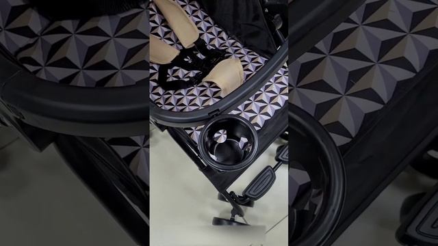 Легкая и недорогая коляска смотреть онлайн