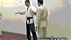 Вырвать кадык. Рычаг головы.