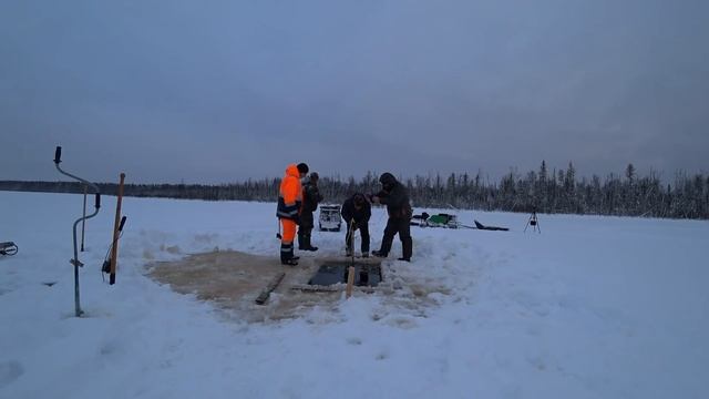 ПОДЪЁМ МОТОБУКСИРОВЩИКА С 4-ЁХ МЕТРОВОЙ ГЛУБИНЫ, СПУСТЯ МЕСЯЦ \ ОН КАК НОВЫЙ!! Я ДУМАЛ БУДЕТ СЛОЖНО смотреть онлайн