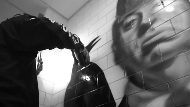 ALFRED HITCHCOCK MURAL FOR STUDIO ONE HOTEL смотреть онлайн