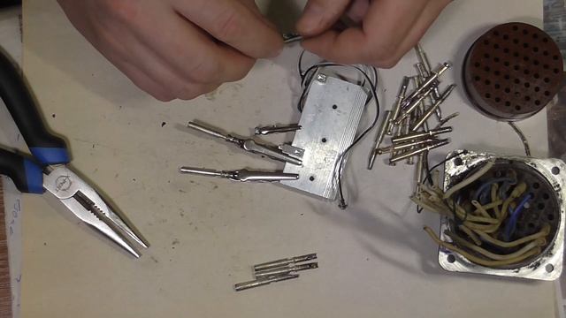 Полезная самоделка из разъёма ШР и крокодилов смотреть онлайн