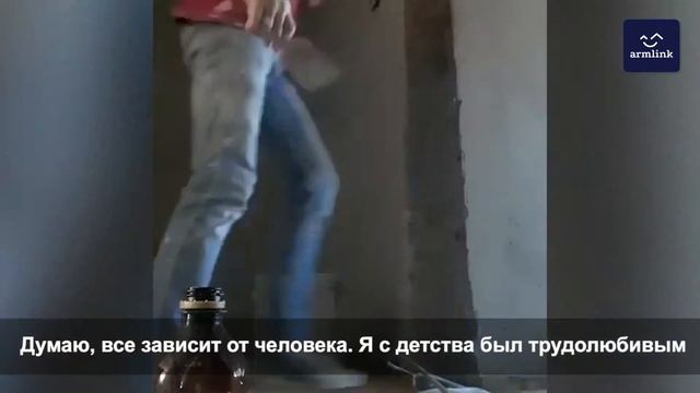 ОДНОРУКИЙ ГЕРОЙ: 26-ЛЕТНИЙ АРМЯНИН-СТРОИТЕЛЬ СТАЛ БОЙЦОМ ММА смотреть онлайн