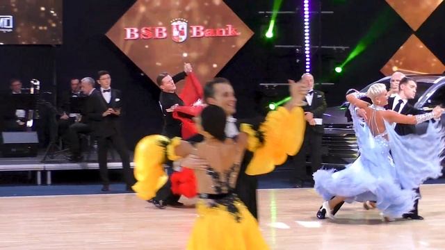 Медленный фокстрот / ProAm Scholarship B (36-50) - Capital Cup Minsk 2023 (14.10.2023) смотреть онлайн