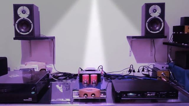 PATHOS Classic One Hybrid Amp + Philips CD670 + DALI Spektor 2 смотреть онлайн