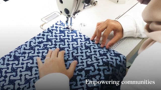 Ever Wonder How Batik is Made? ? Well, Here is The Process ? смотреть онлайн
