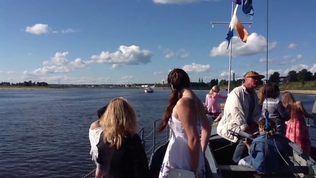 Катание на теплоходе по Сухоне, часть 2 смотреть онлайн