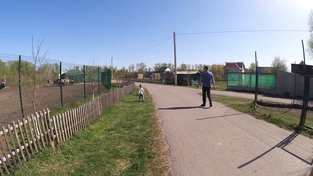 Старый Оскол прогулка по первому зоопарку . смотреть онлайн
