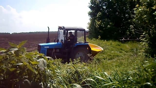 ТРАКТОР БЕЛАРУС 920 и ЮМЗ Сельский ТРАКТОРИСТ 2. Как мы используем трактор.  #vseklevo #синийтракто