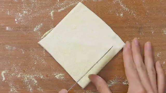 6 идей сладкой выпечки из слоеного теста. Каждая - вкусовая бомба! смотреть онлайн