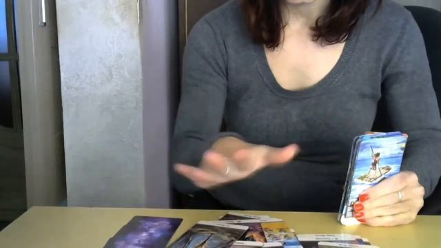 Хочет ли Он вернуться ? Таро расклад смотреть онлайн