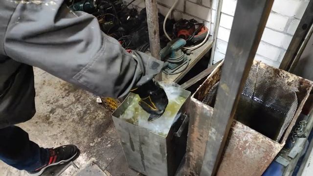 Закалка втулок экскаватора смотреть онлайн