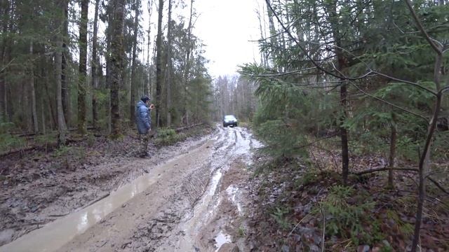 Жёсткий маршрут для Renault Duster и Chevrolet Niva, едем на лебёдках. смотреть онлайн