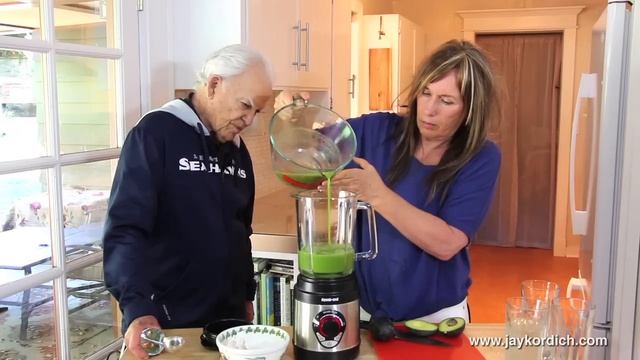 Jay & Linda Kordich Review Tribest Dynablend Blender смотреть онлайн