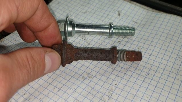 Камри 50 2,5 152000км. Болты крепления глушителя у катализатора. смотреть онлайн