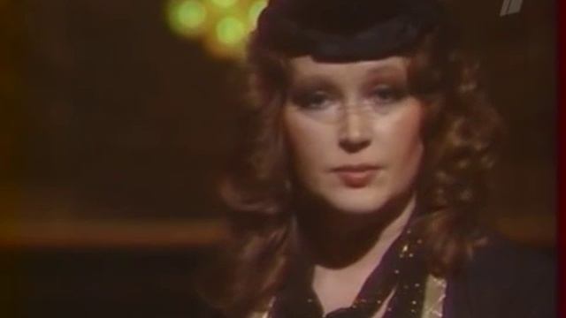 Алла Пугачева и Раймонд Паулс - Старинные Часы смотреть онлайн