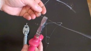 Классный самоподсекатель на поплавочную и донную снасть своими руками