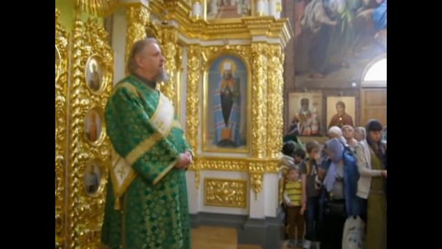 Божественная литургия в праздник Рождества святого Предтечи и Крестителя Господня смотреть онлайн