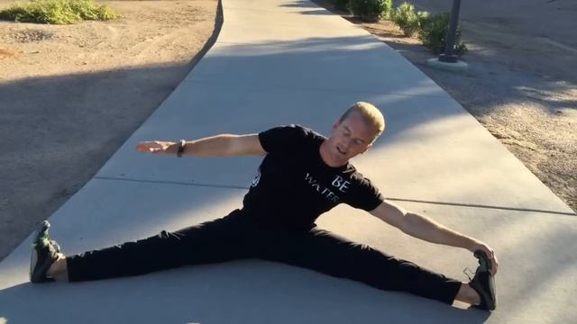 Martial Arts Fitness Training - 30 Min Workout смотреть онлайн