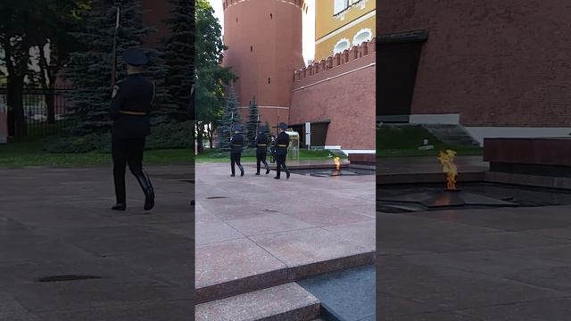 Москва Кремль Могила Неизвестного Солдата смотреть онлайн