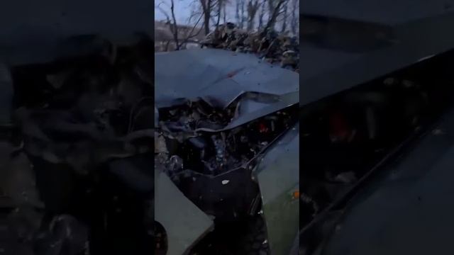 Бахмут: Боевики ВСУ показали бронемашину «Новатор» после атаки «Ланцета» смотреть онлайн