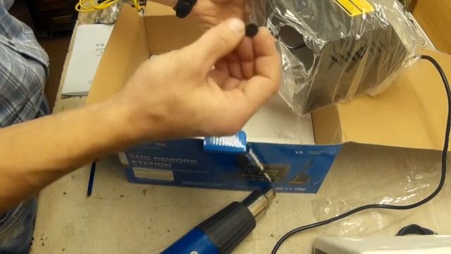 Анбоксинг и первое включение паяльной станции Lukey V6 смотреть онлайн