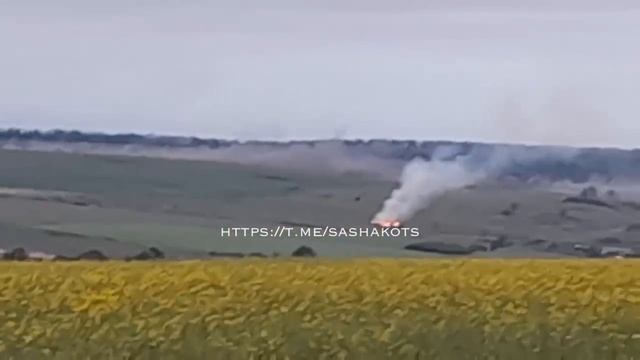 Украинская артиллерия лупит по селу Колодези на Лиманском направлении смотреть онлайн