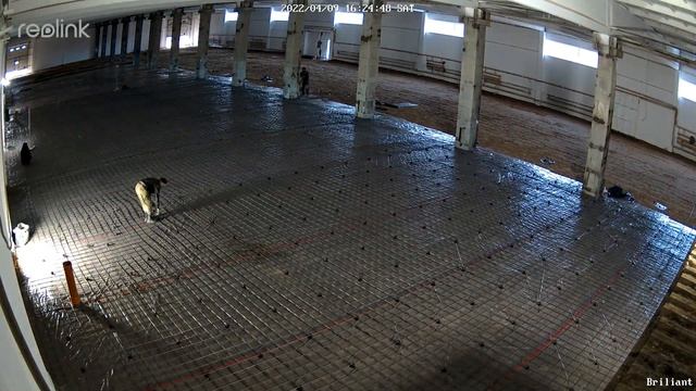 Устройство бетонного пола с топпингом за 1:40 смотреть онлайн