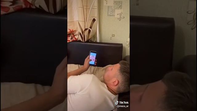 Рука болит прикол 🤣🤣🤣🤣🤣 смотреть онлайн