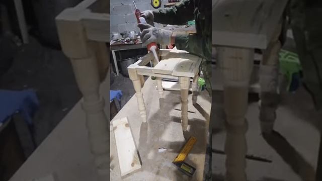 Табуретка из дерева своими руками. смотреть онлайн
