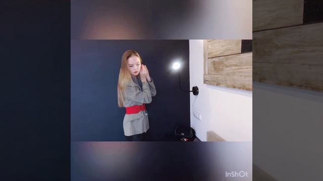 «Она ушла» стихотворение Александры Кожевниковой. смотреть онлайн