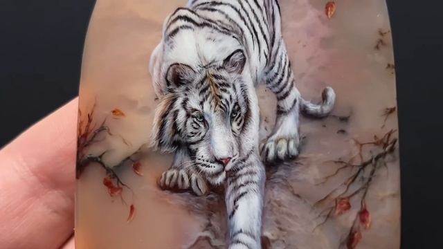Кабошон «Белый тигр» смотреть онлайн