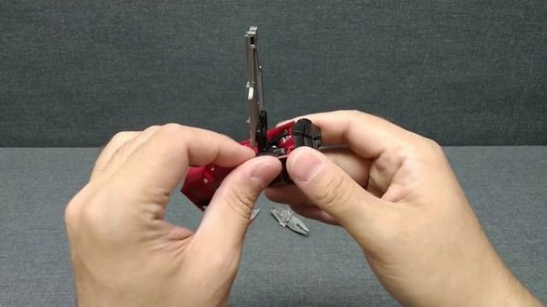 Обзор трансформера Sentinel Prime - Commander class - Cyberverse - Dark of the Moon. Музей Р-ТФ.