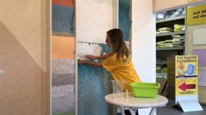 Снимаем старые, ремонтируем, наносим новые жидкие обои Silk Plaster