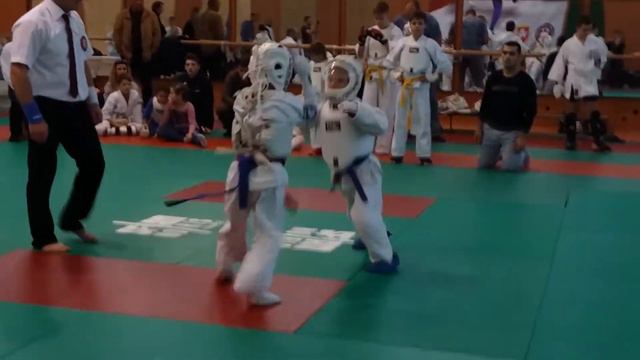 Бой Дмитренко Тимура и Саломаткина Т. за 1-2 место смотреть онлайн