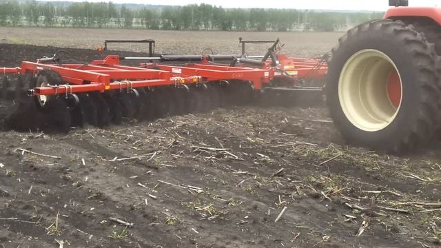 Тандемная дисковая борона Versatile TD600 10.8м смотреть онлайн
