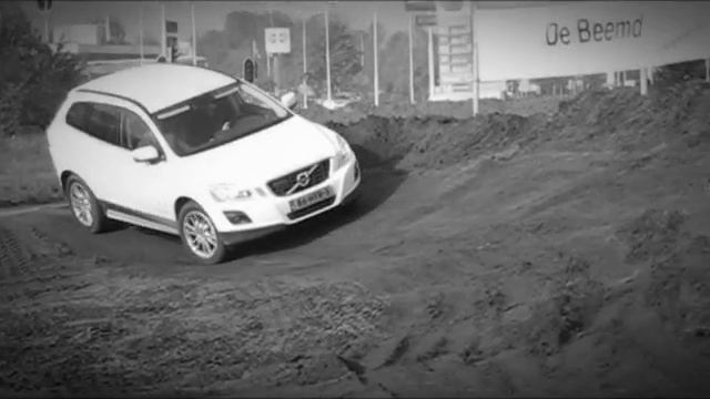 Volvo XC60 2.4D - AutoGetest.nl смотреть онлайн