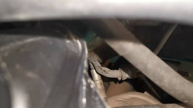 Как заменить лямбда зонд на Skoda Octavia A5 Замена кислородного датчика смотреть онлайн