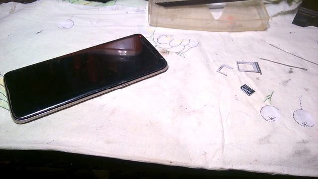 Как вытащить застрявшую сим карту и слот .how To Get SIM Card