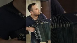 Татарская песня «Жидегэн чишмэ«под баян.