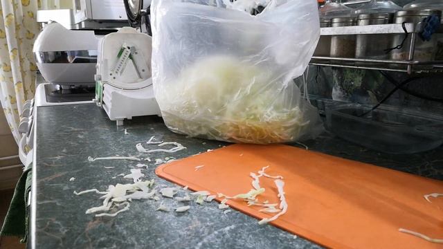 Нарезка капусты, на спиралайзере BELLA смотреть онлайн