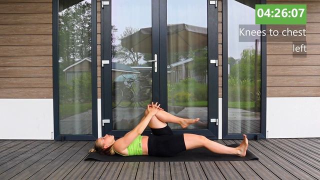 9 min LEG STRETCH // relaxing and easy stretching after leg day// by Luisa Sophie смотреть онлайн
