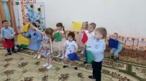 пляска с платочками. младшая группа.