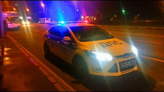 Что делать если вас ночью тормозит сотрудник ДПС | Остановка ночью ДПС смотреть онлайн