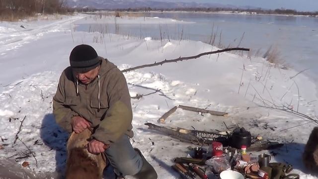 СЫРОМЯТНАЯ КОЖА, изготовление сыромятной кожи своими руками (плохой способ, кожа деревенеет) смотреть онлайн